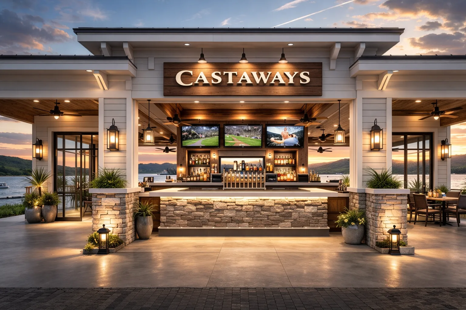 Castaways lakeside bar at Tennessee National